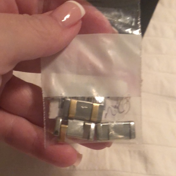 NEW***Michael Kors watch *** Not from outlet! Open to offers! No lowball please - Picture 5 of 12